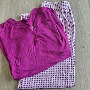 4/$25 Secret Treasures Sleeping Pajamas Size M 8-10